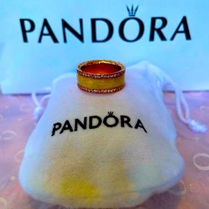 BRAND NEW!💕💕HEARTS OF PANDORA ROSE GOLD CREAM ENAMEL & CLEAR CZ RING!